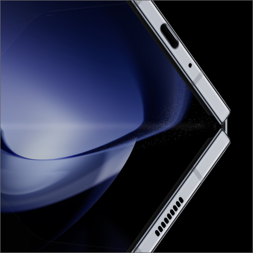 Image showing hinge of open Galaxy Z Fold5
